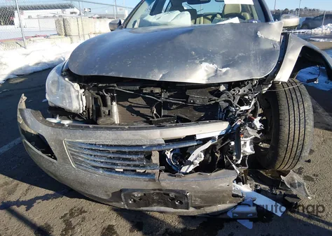 2009 Infiniti G37X from USA, damaged, VIN JNKCV61F99M350414